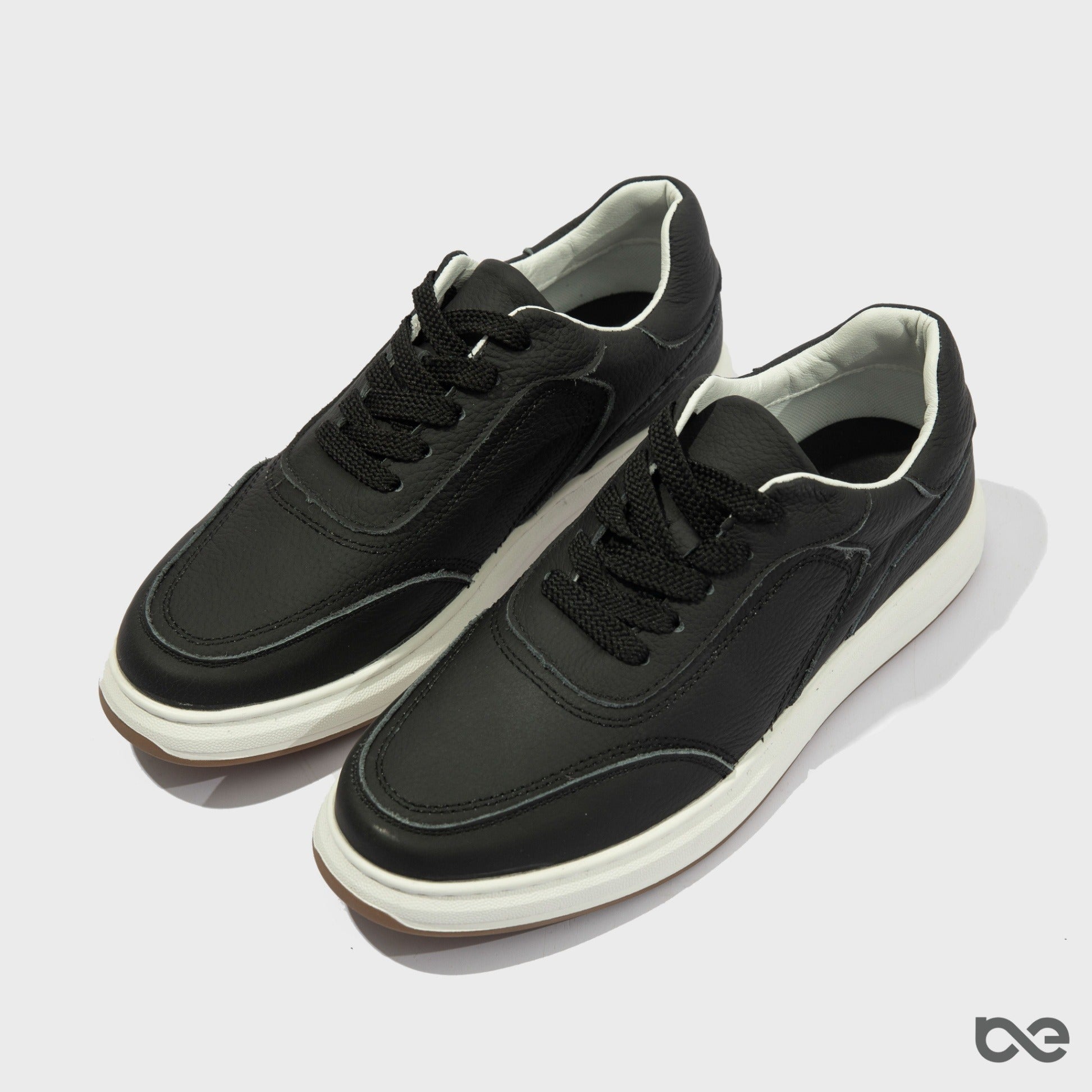 Arctic Sneakers | Black / White Sole